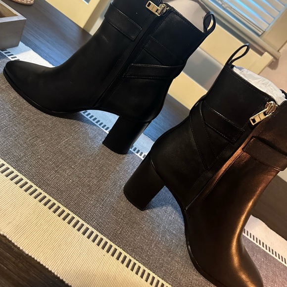 BRAND NEW - Never Worn - Coach Leather Boots Size 9.5 - Picture 6 of 7